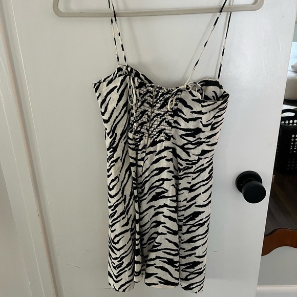 Reformation Zebra Dress - Picture 7 of 7
